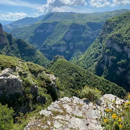 Bed & Breakfast Meta - Welcoming With Byrek & Traditional Meals Gusmar