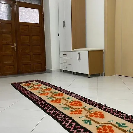 Meta - Welcoming With Byrek & Traditional Meals Gusmar