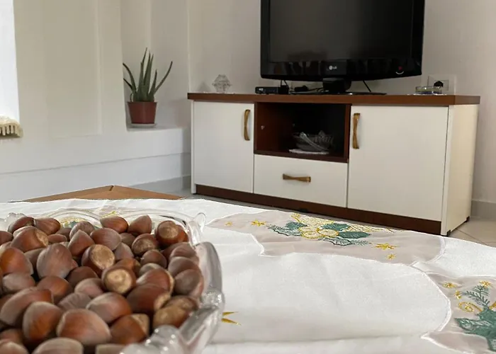 Meta - Welcoming With Byrek & Traditional Meals 4* Gusmar